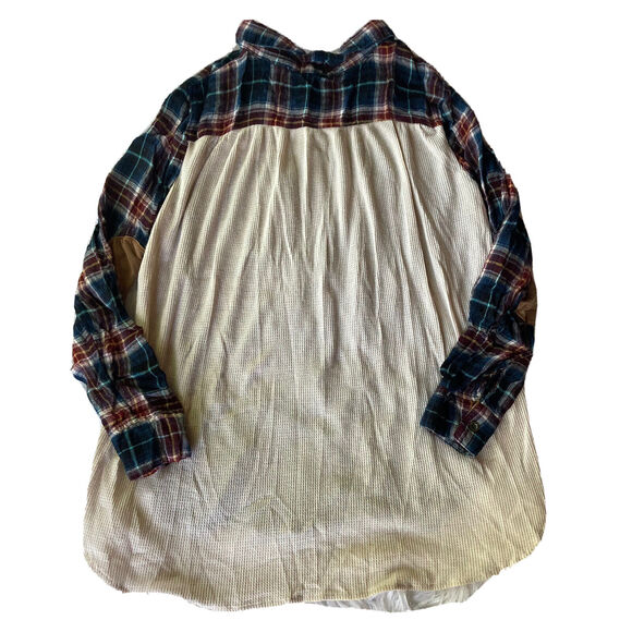 About A Girl Top Sz L Plaid Long Sleeve Button-Down Shirt Rayon Flannel Casual - Picture 6 of 9